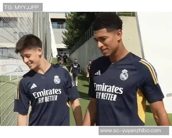 好浪漫!巴尔韦德分享和贝林厄姆共进晚餐并以演奏音乐作结